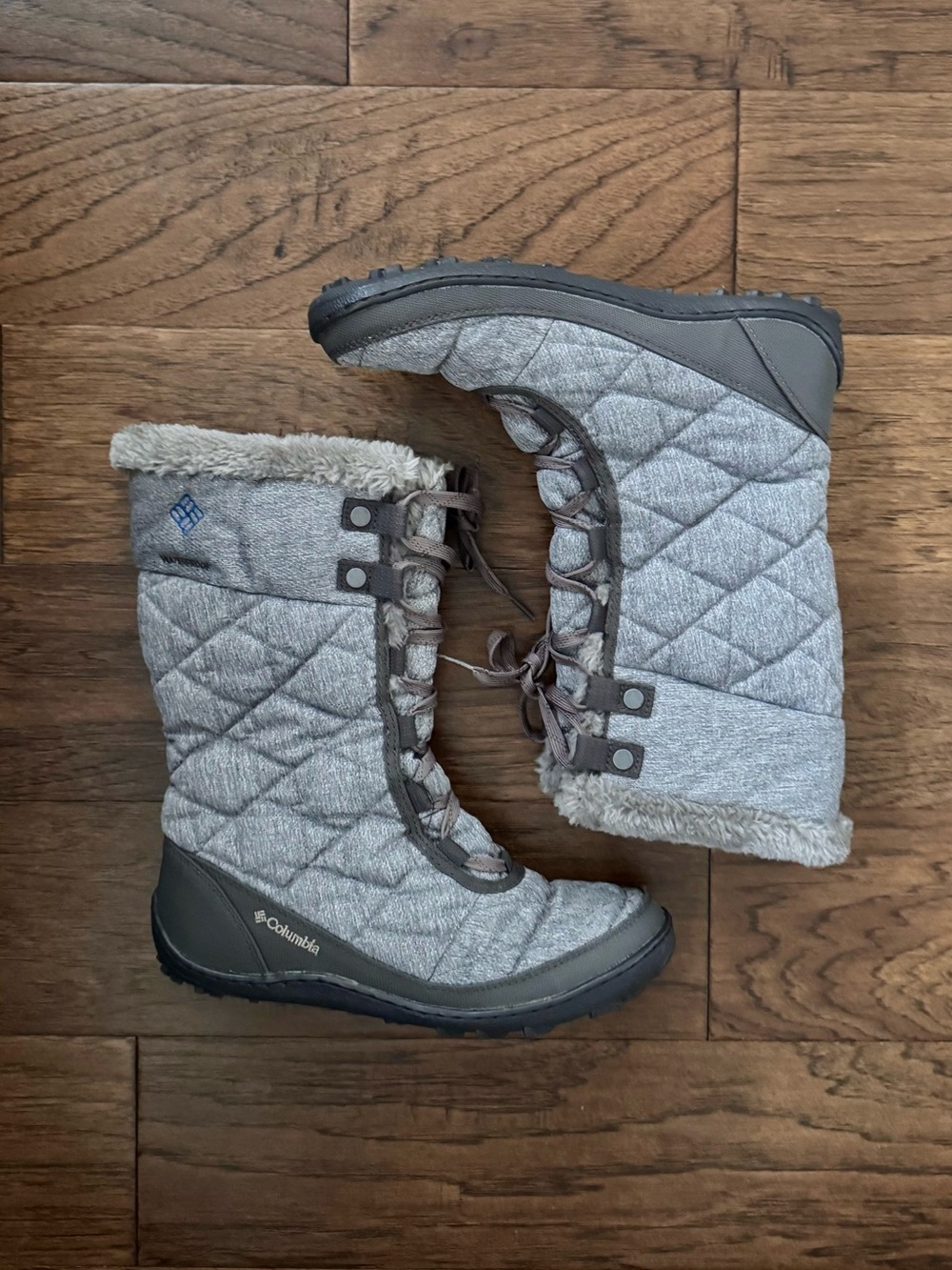 NWOT Columbia Lace up Waterproof Snow Boots